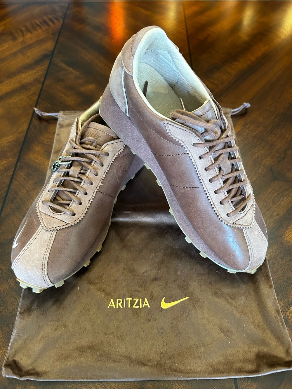 Aritzia x Nike Women's Brown Leather Low-Top Sneakers